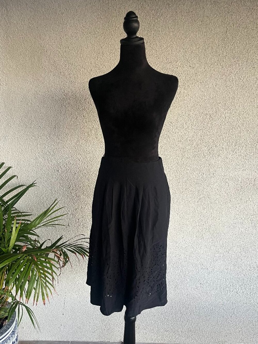 Black skirt